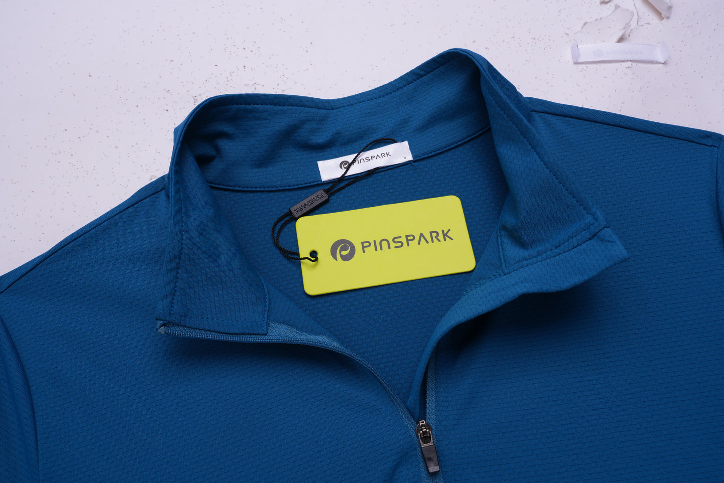 PINSPARK Athletic Sports Top